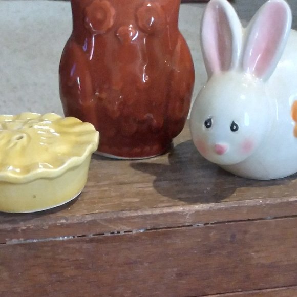 Salt and pepper Shakers - 7 Singles Bundle - Picture 11 of 11